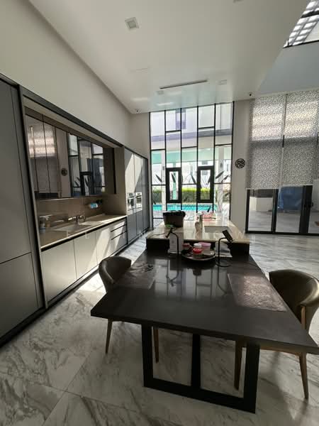 Rumah Banglo untuk Dijual di Seksyen 13 (Shah Alam) - Elaine Kow - PropertyGuru.com.my