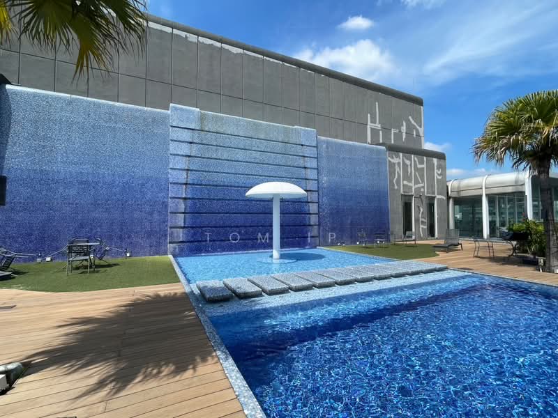 Kediaman Servis untuk Dijual di Quadro Residences - Tom Ip - PropertyGuru.com.my