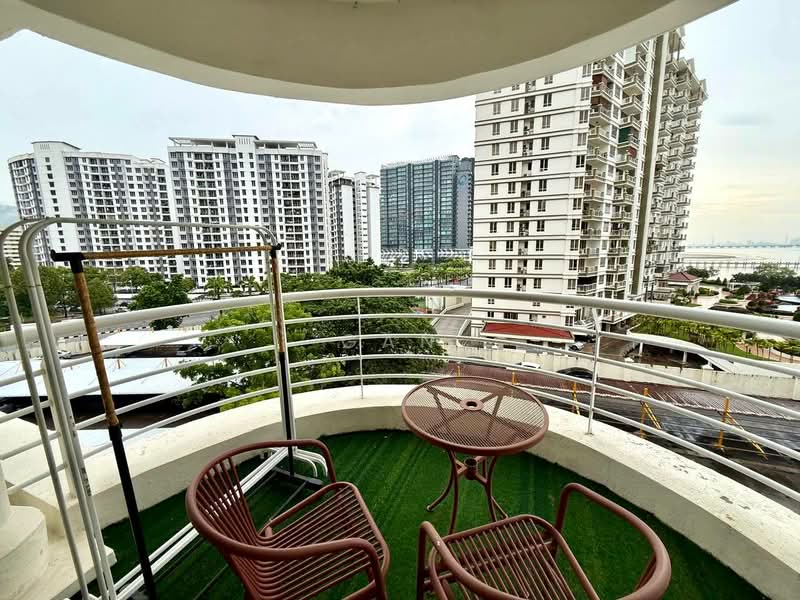 Kondominium untuk Disewa di Gold Coast Resort Condominium - Gan Chun Kai - Balcony - PropertyGuru.com.my