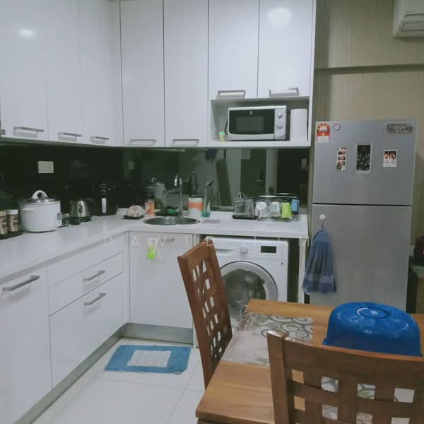 Kediaman Servis untuk Dijual di Mercu Summer Suites - David Lim - Kitchen - PropertyGuru.com.my