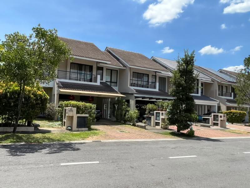 2-storey Terraced House for Sale in Lake Edge (Puchong) - Carrey Chiah - PropertyGuru.com.my