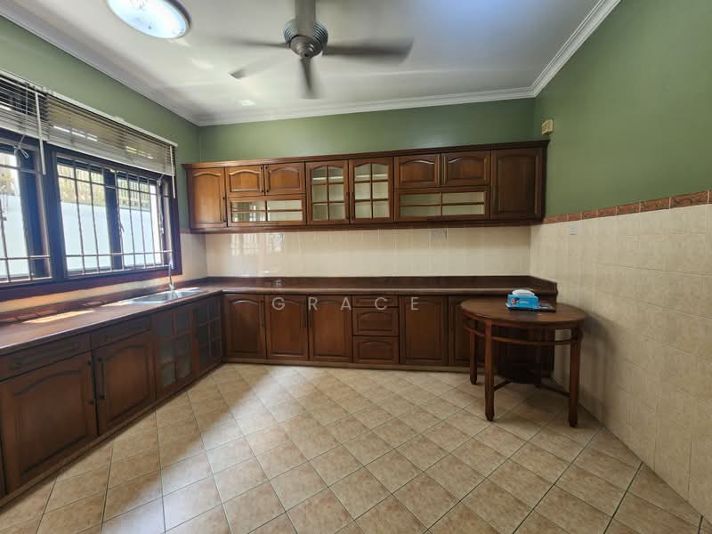 Bungalow for Rent in Mutiara Damansara (Selangor) - Grace Tan - Kitchen - PropertyGuru.com.my