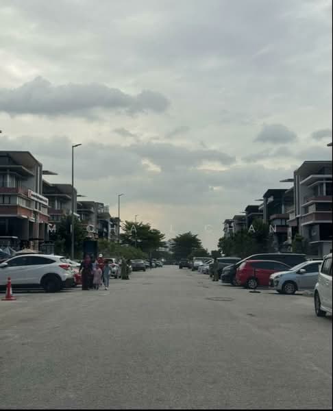 Commercial Semi-D for Sale in Bandar Puteri Puchong (Puchong) - Michael Chan - Exterior - PropertyGuru.com.my