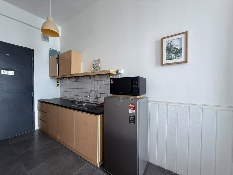 Kondominium untuk Dijual di Empire Damansara (Empire SOHO 2) - Ray Soo - Kitchen - PropertyGuru.com.my