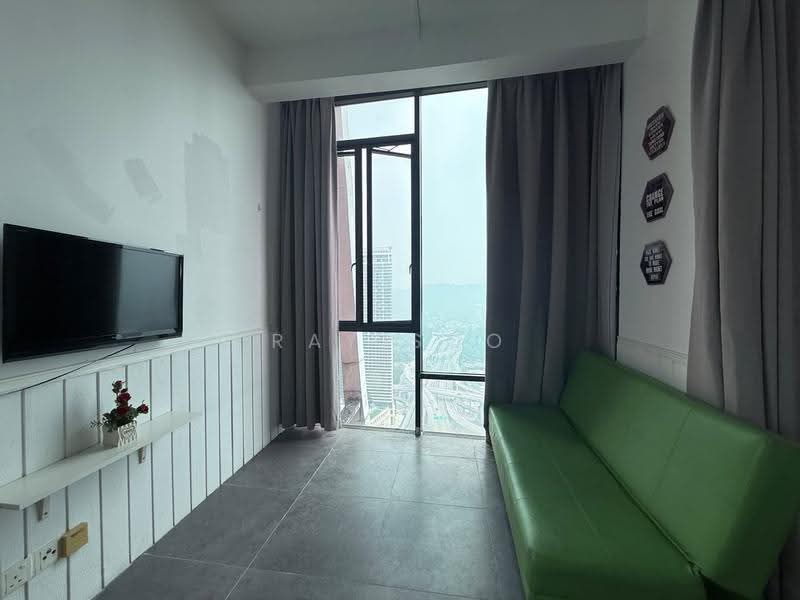 Kondominium untuk Dijual di Empire Damansara (Empire SOHO 2) - Ray Soo - Living Room - PropertyGuru.com.my