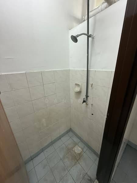 Pangsapuri untuk Dijual di Putra Permai Block B - Daniel Ng - PropertyGuru.com.my