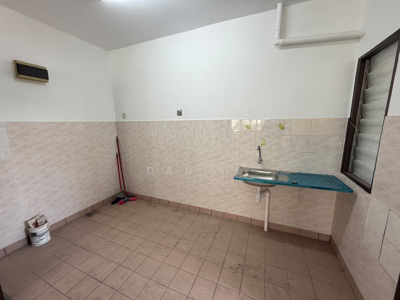 Pangsapuri untuk Dijual di Putra Permai Block B - Daniel Ng - PropertyGuru.com.my