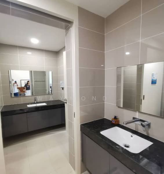 Servis Apartment untuk Disewa di The Park 2 - Waymond . - Bathroom - PropertyGuru.com.my