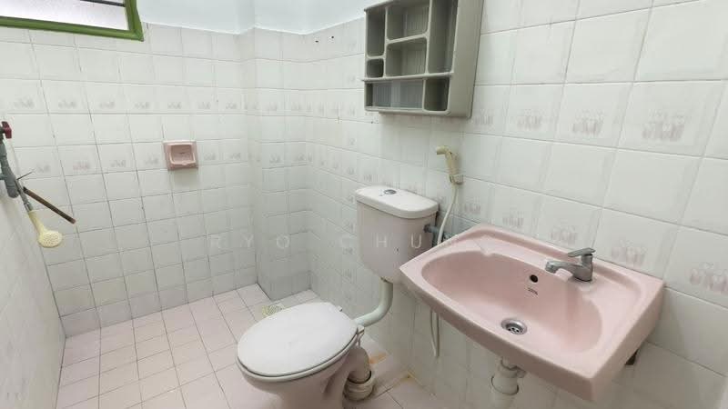 2-storey Terraced House for Sale in Usj 2 (Subang Jaya) - Ryo Chung - Bathroom - PropertyGuru.com.my