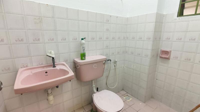 2-storey Terraced House for Sale in Usj 2 (Subang Jaya) - Ryo Chung - Bathroom - PropertyGuru.com.my