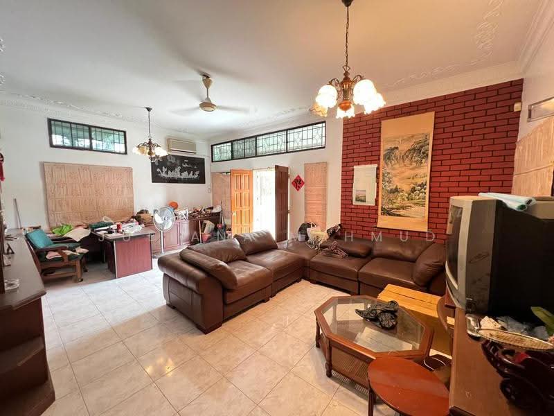 Rumah Banglo untuk Dijual di Seksyen 2 (Shah Alam) - Juliana Mahmud - PropertyGuru.com.my
