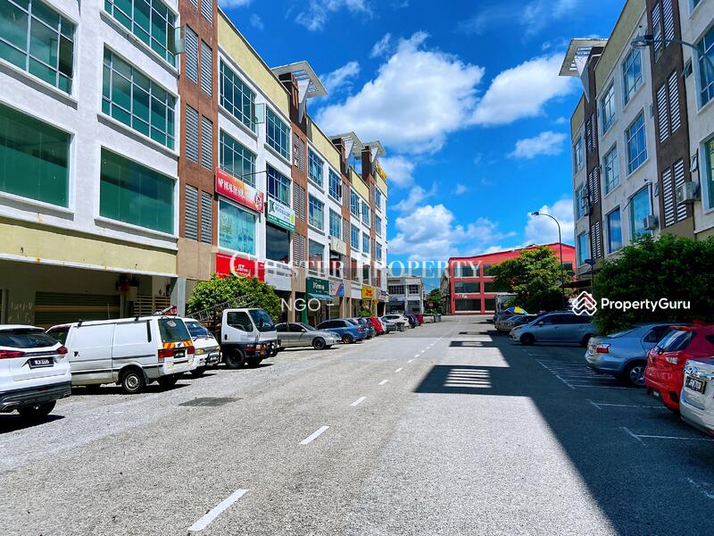 For Sale - BATU PAHAT (4 Storey Double Frontal Shop Office)