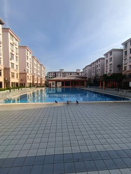 Pangsapuri untuk Dijual di Subang Perdana Goodyear Court 8 - Simon Tan - Exterior - PropertyGuru.com.my