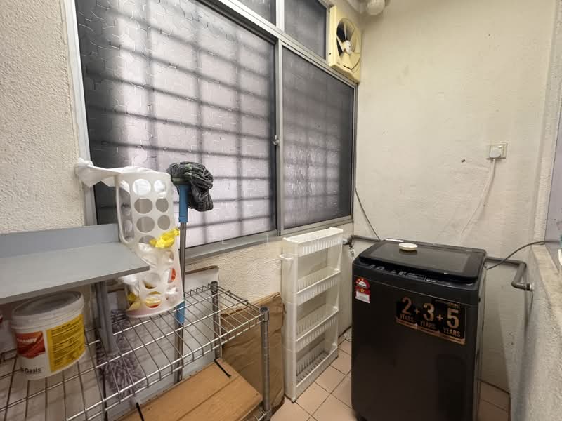 Condominium for Sale at Casa Puteri Condominium - EE Ling - PropertyGuru.com.my
