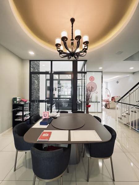 Rumah Teres 2.5-Tingkat untuk Dijual di Taman Melawati (Ulu Kelang) - Lucas Choo - Dining Room - PropertyGuru.com.my