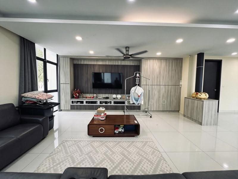 Banglo Lot Kosong untuk Dijual di Taman Melawati (Ulu Kelang) - Lucas Choo - Living Room - PropertyGuru.com.my