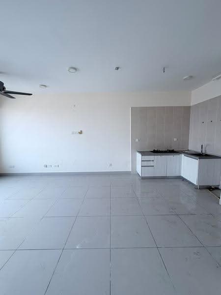 Service Residence for Sale at Flexis @ One South - Janet Au - Kitchen - PropertyGuru.com.my