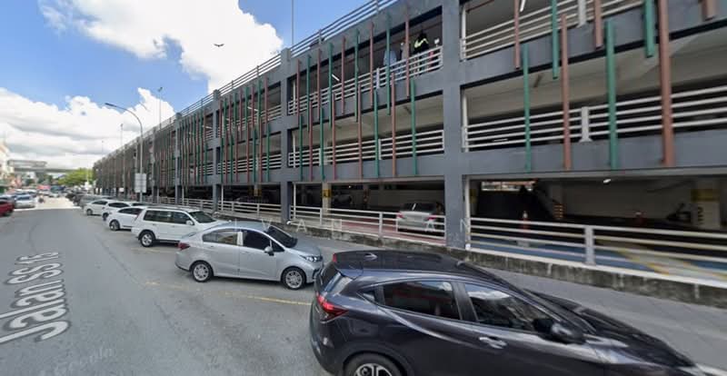 Kedai / Pejabat untuk Disewa di SS15 (Subang Jaya) - Ivan Tan - Car Park - PropertyGuru.com.my