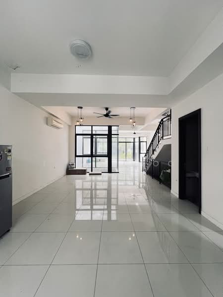 Rumah Teres 2.5-Tingkat untuk Dijual di Taman Melawati (Ulu Kelang) - Lucas Choo - Living Room - PropertyGuru.com.my