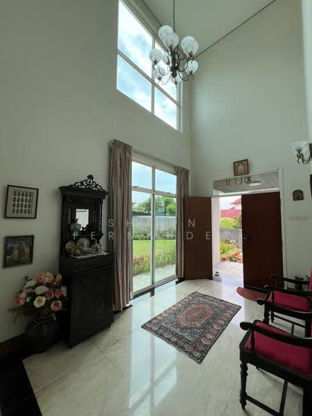 Rumah Banglo untuk Dijual di Bukit Damansara (Damansara Heights) - Shawn Fernandez - Double volume formal entrance - PropertyGuru.com.my