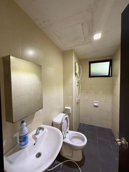 Kediaman Servis untuk Disewa di Saville Residence - Dante Leong Zhenwen - Bathroom - PropertyGuru.com.my