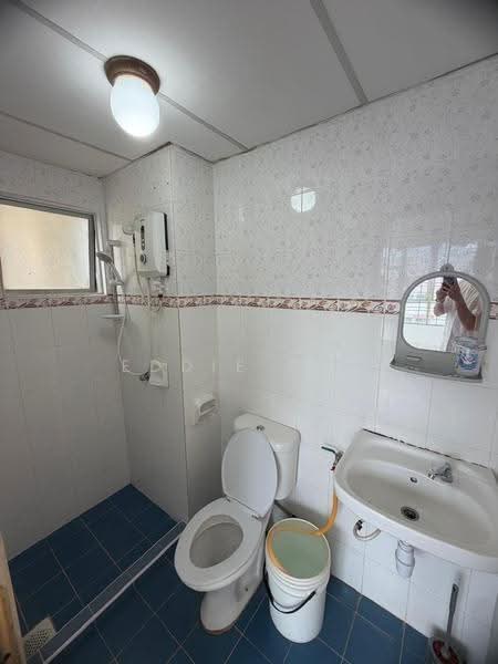 Kondominium untuk Disewa di Ampang Prima - Eddie Loh - Bathroom - PropertyGuru.com.my