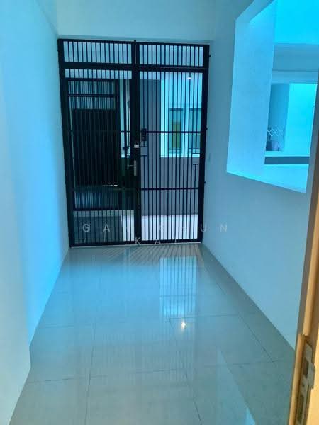 Kondominium untuk Disewa di QuayWest Residence - Gan Chun Kai - Entrance - PropertyGuru.com.my