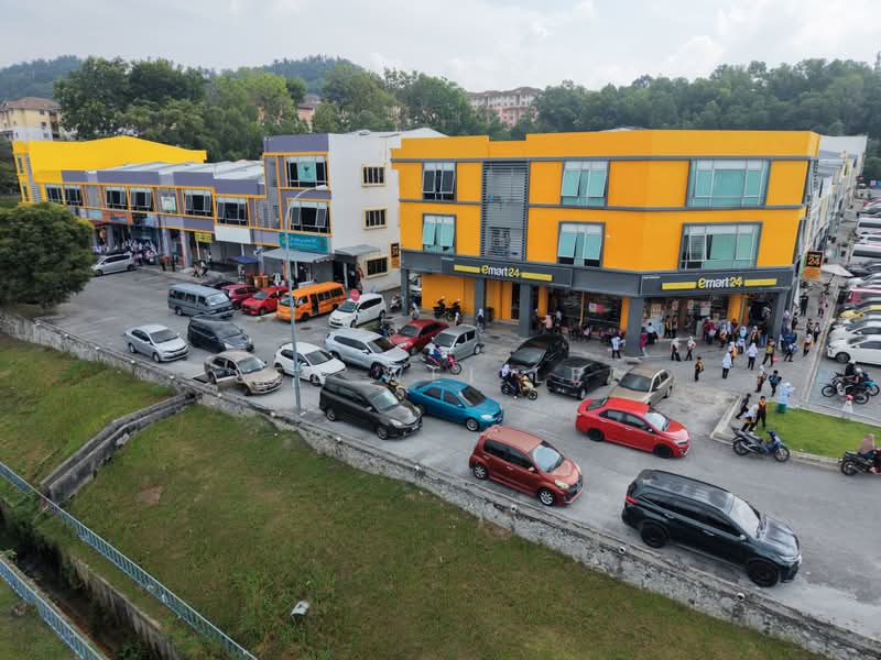 Shop / Office for Rent in Bandar Puncak Alam (Puncak Alam) - Alvin Lee - Exterior - PropertyGuru.com.my