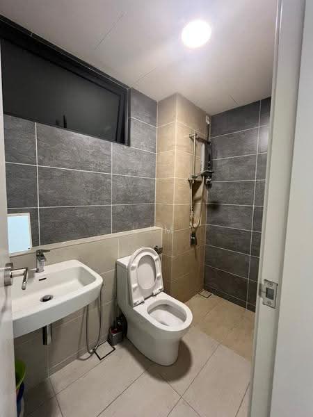 Kediaman Servis untuk Dijual di Setia City Residences - Lim Lee Lee - PropertyGuru.com.my