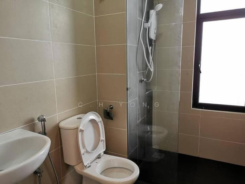 Kediaman Servis untuk Dijual di Zentro Residences Serviced Apartment - ch yong - Bathroom - PropertyGuru.com.my