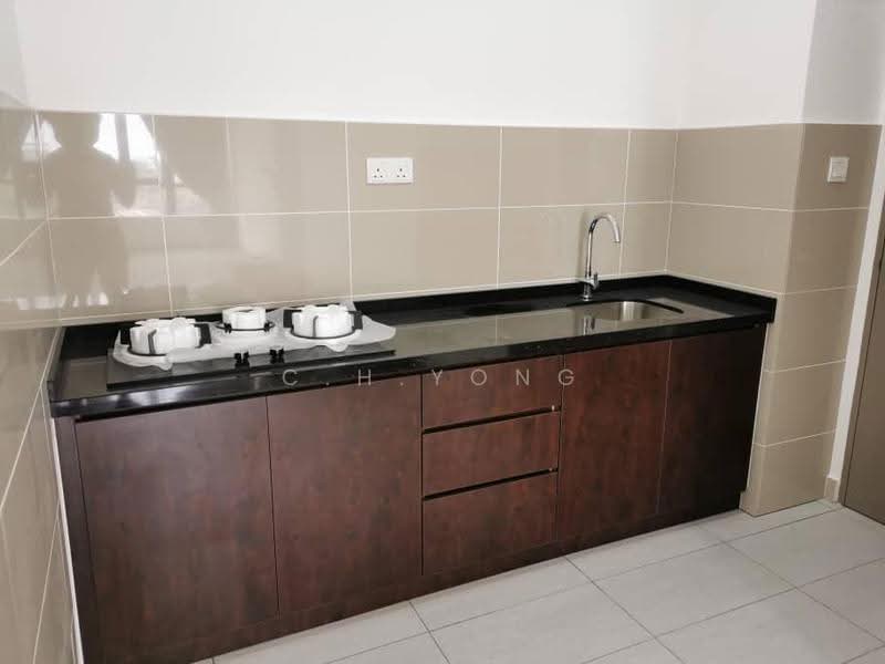 Kediaman Servis untuk Dijual di Zentro Residences Serviced Apartment - ch yong - Kitchen - PropertyGuru.com.my