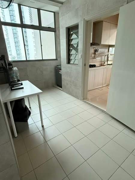 Condominium for Rent at KM1 East - Louis Wee - Kitchen - PropertyGuru.com.my