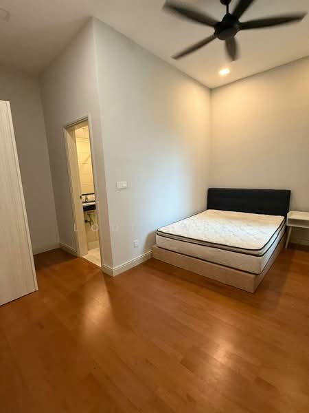 Condominium for Rent at KM1 East - Louis Wee - Bedroom - PropertyGuru.com.my