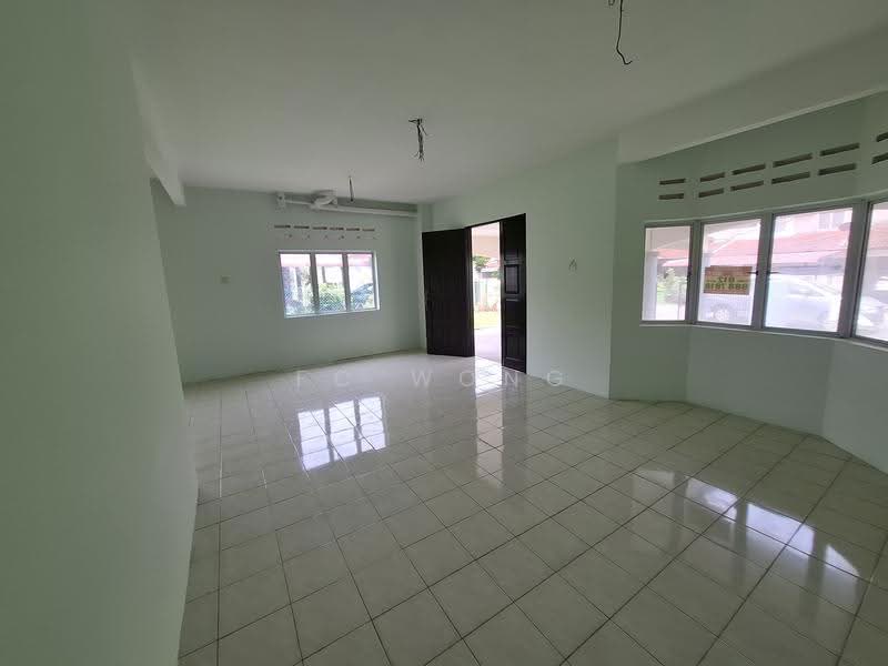 Semi-Detached House for Sale in Temerloh (Pahang) - FC Wong - Living Room - PropertyGuru.com.my