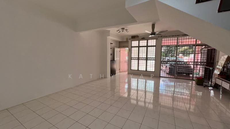 Rumah Teres 2-Tingkat untuk Disewa di Taman Puncak Jalil (Seri Kembangan) - Kathy Yap - PropertyGuru.com.my