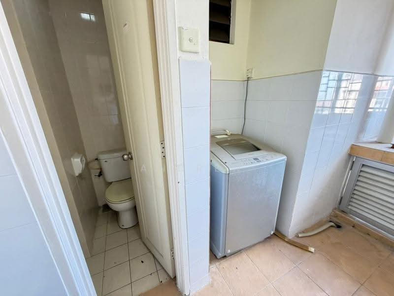Condominium for Sale at Casa Tropicana - Andrew Pang - Bathroom - PropertyGuru.com.my