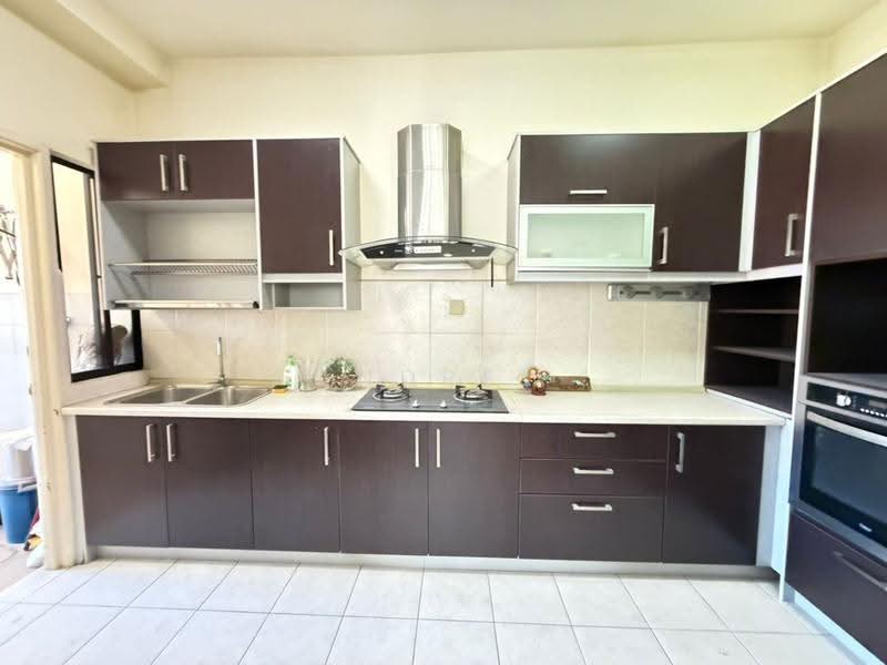 Condominium for Sale at Casa Tropicana - Andrew Pang - Kitchen - PropertyGuru.com.my