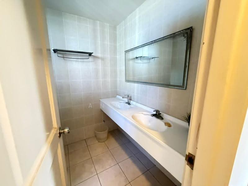 Condominium for Sale at Casa Tropicana - Andrew Pang - Bathroom - PropertyGuru.com.my