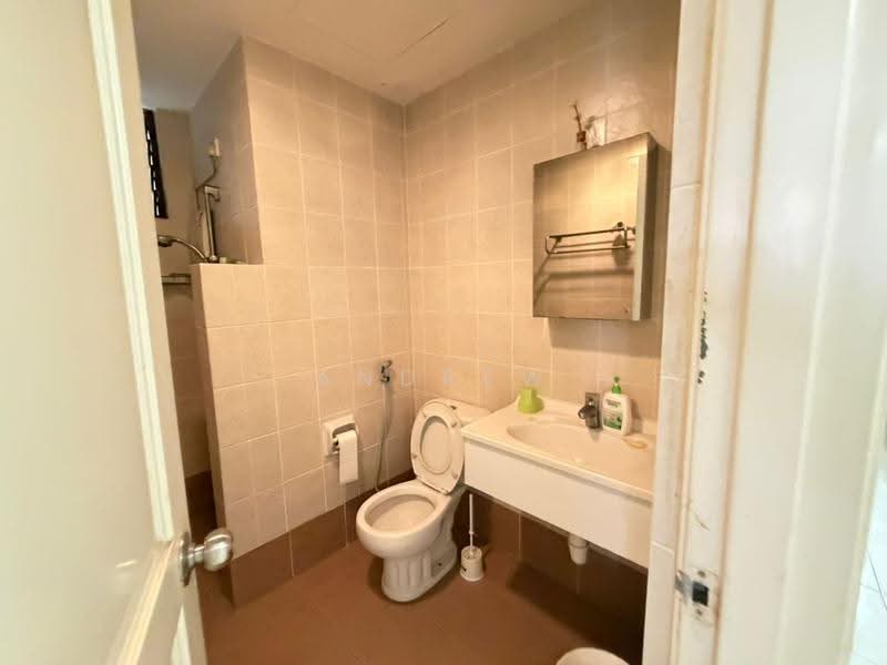 Condominium for Sale at Casa Tropicana - Andrew Pang - Bathroom - PropertyGuru.com.my