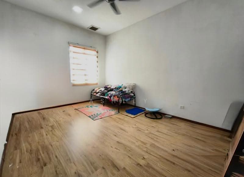 Rumah Berkembar untuk Dijual di Taman Emas (Dengkil) - Ashley Lim - PropertyGuru.com.my