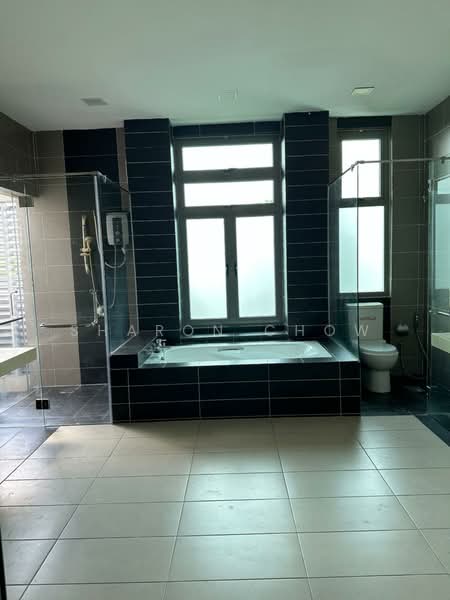 3-storey Terraced House for Sale in D'Island @ Puchong (Puchong) - Sharon Chow - Bathroom - PropertyGuru.com.my