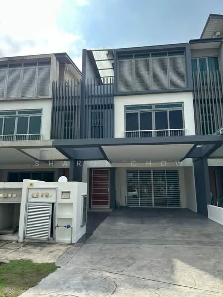 3-storey Terraced House for Sale in D'Island @ Puchong (Puchong) - Sharon Chow - Exterior - PropertyGuru.com.my