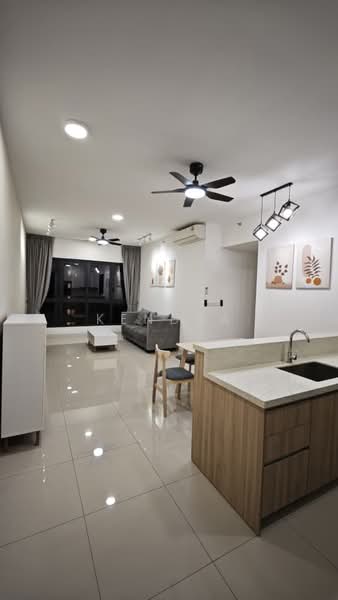 Kediaman Servis untuk Disewa di Sunway Belfield - Kendra Kam - Living Room - PropertyGuru.com.my