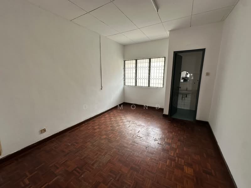 Rumah Teres 2-Tingkat untuk Dijual di Damansara Jaya (Petaling Jaya) - Desmond Tan - PropertyGuru.com.my