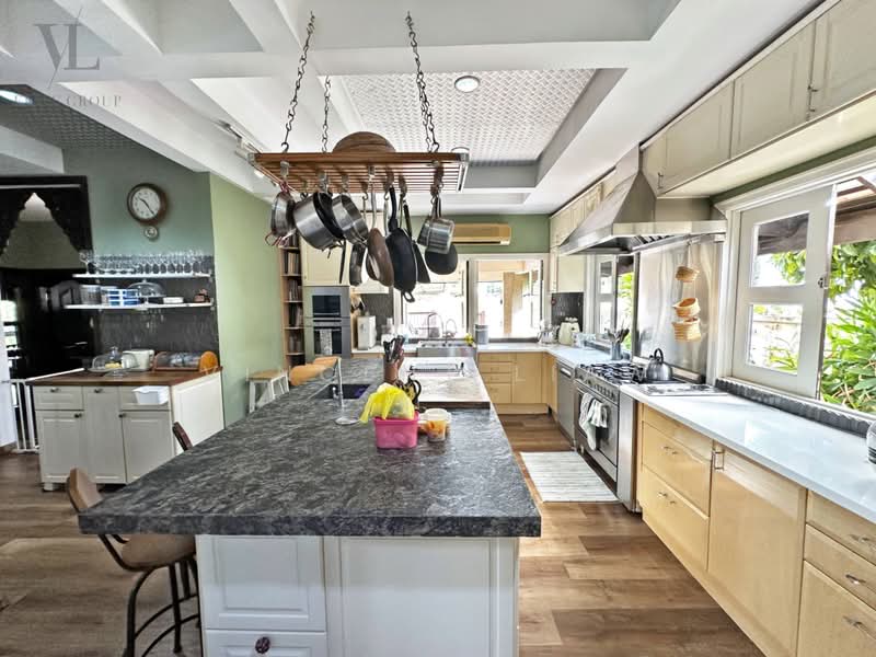 Rumah Banglo untuk Dijual di Seksyen 6 (Kota Damansara) - Vincent Liaw - Kitchen - PropertyGuru.com.my