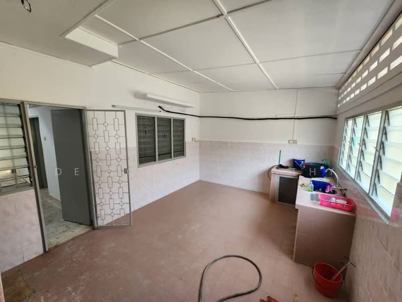 1-storey Terraced House for Sale in Ujong Pasir (Melaka City) - De Costa Timothy - PropertyGuru.com.my