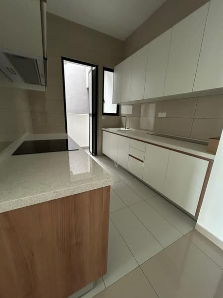Service Residence for Rent at Gems Residences - Calvin Loke - PropertyGuru.com.my