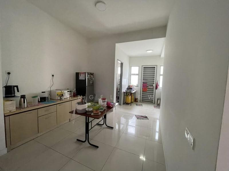 Rumah Teres 2-Tingkat untuk Dijual di Telok Panglima Garang (Selangor) - Angel Yew - Kitchen - PropertyGuru.com.my