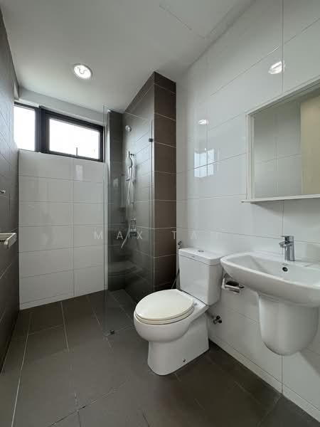 Servis Apartment untuk Dijual di Tropicana Avenue - Max Tan - Bathroom - PropertyGuru.com.my