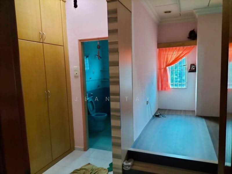 1-storey Terraced House for Sale in Taman Muzaffar Heights (Bukit Katil) - Jean Tay - PropertyGuru.com.my